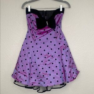 Chic Strapless Polka Dot Dress in Purple and Black